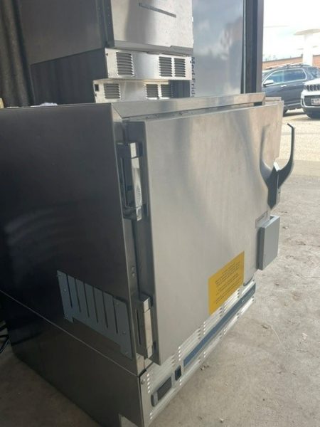 STAINLESS STEEL REFRIGERATOR - photo 1