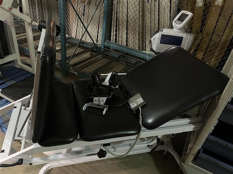 Elginex Deluxe Traction Table - photo 1