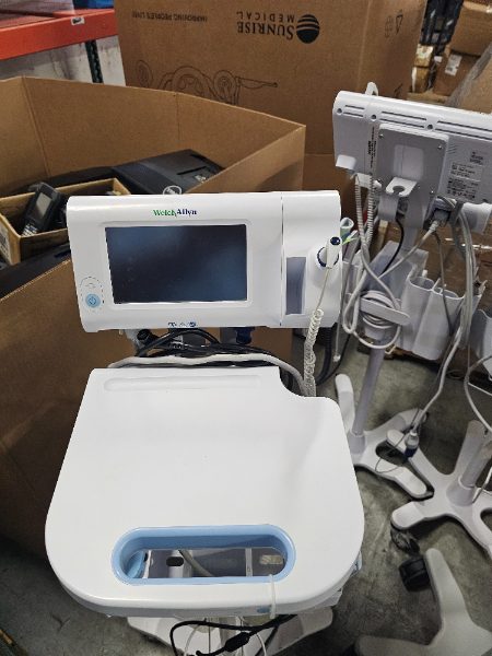 VITAL SIGNS MONITOR - photo 1