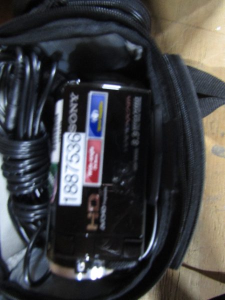 MOVIE CAMERA — photo 1