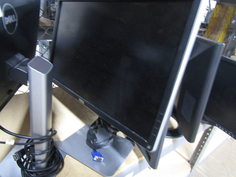 MONITORS — photo 1