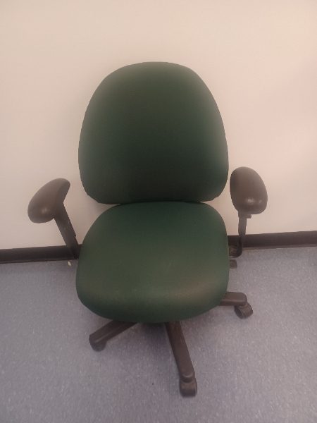 GREEN FABRIC SWIVEL CHAIR — photo 1
