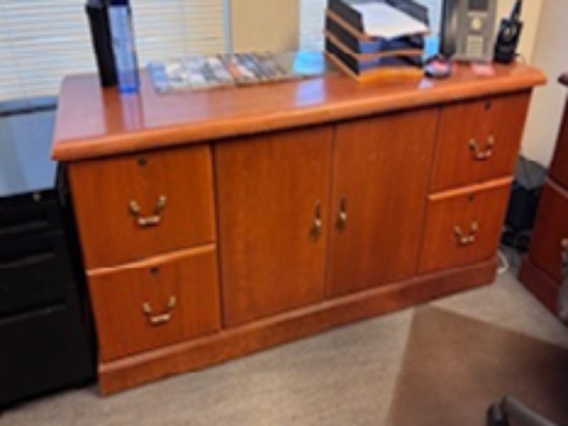 BROWN WOODEN CREDENZA — photo 1