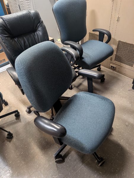 Controler Chairs — photo 1