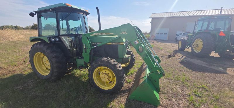 1991 John Deere 2355 Tractor — photo 1