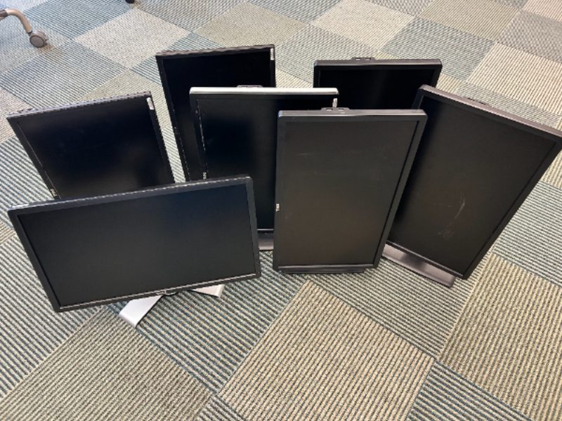 Monitors — photo 1