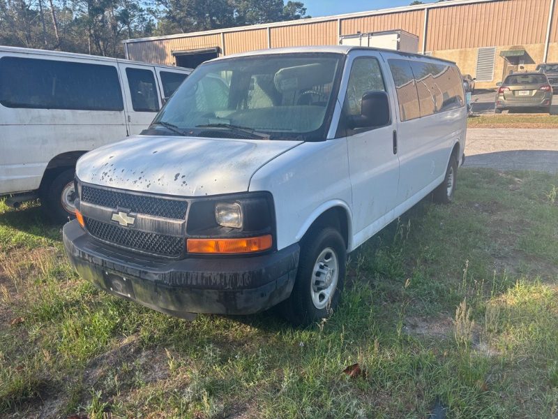 2007 Chevrolet Express — photo 1
