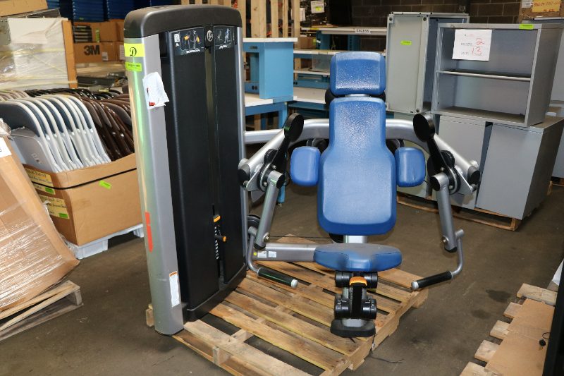 Bicep curl machine - photo 1