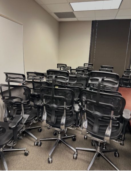 Black Mesh Office Chairs — photo 1