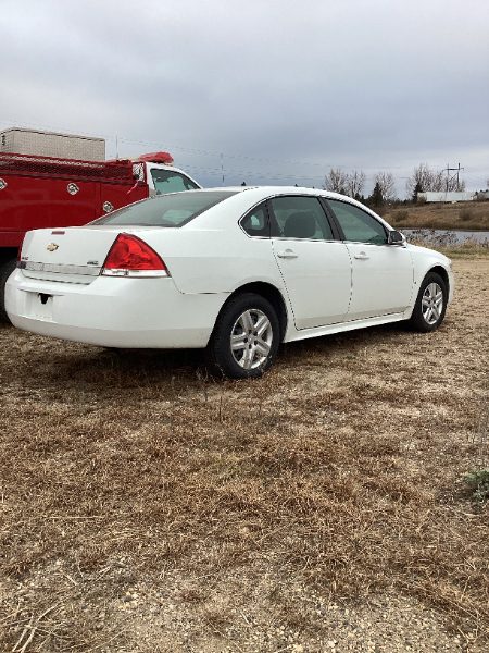 2010 Chevrolet Impala - photo 1