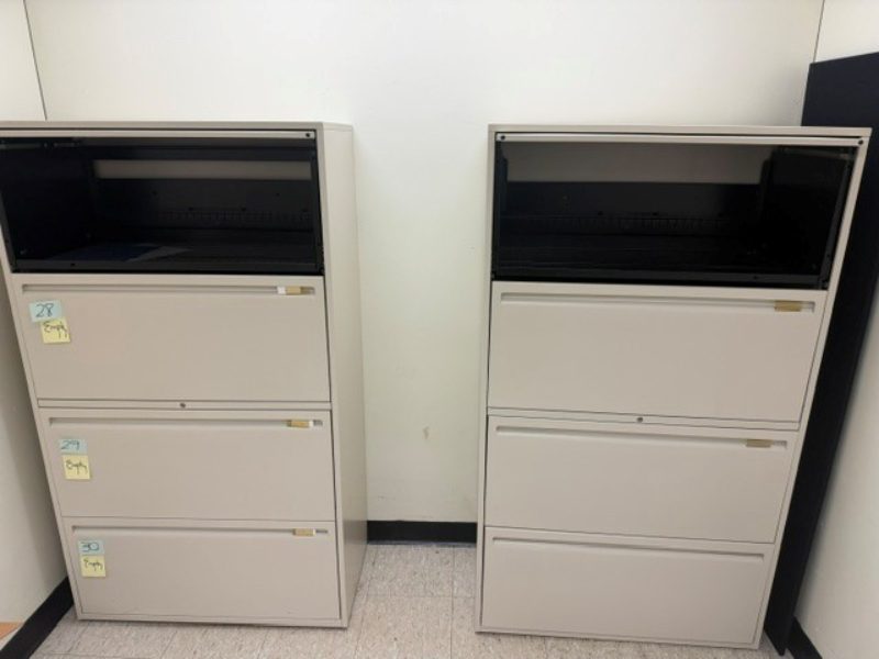 4 DRAWER METAL CABINETS - photo 1