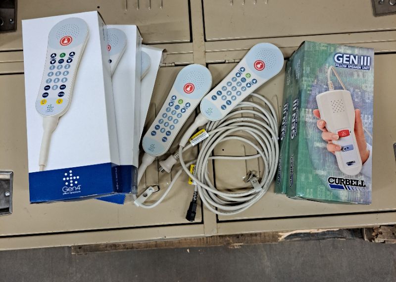 Curbell Phone Speaker Lot