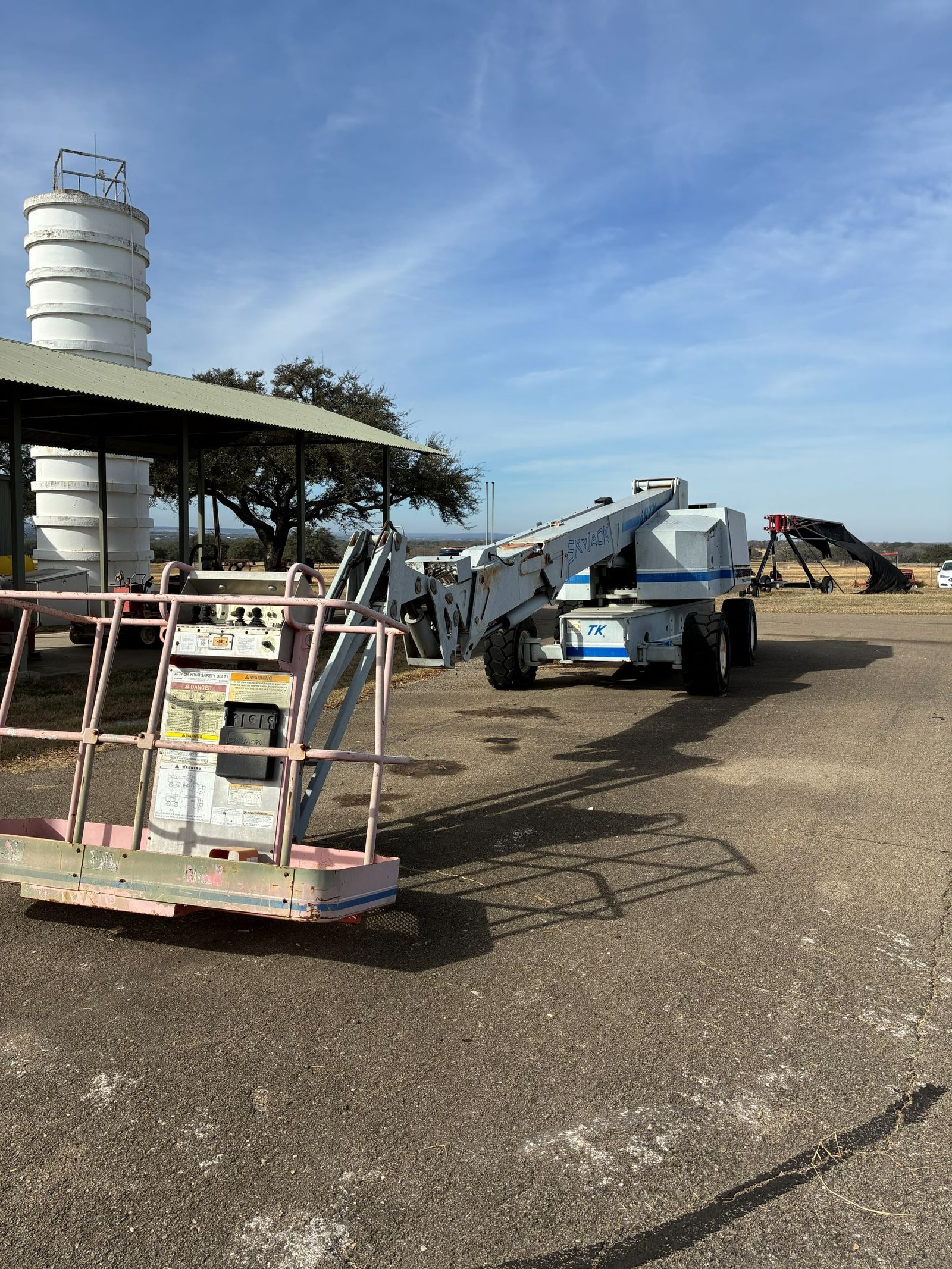 Skyjack Boom Lift — photo 1
