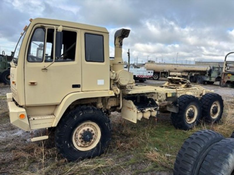1998 Stewart Stephenson M1088 Truck — photo 1