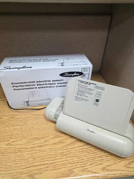Swingline Commercial Electric 2-Hole Punch 8EA — photo 1