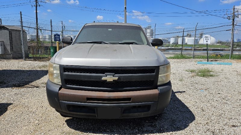 2009 Chevrolet Silverado Truck — photo 1