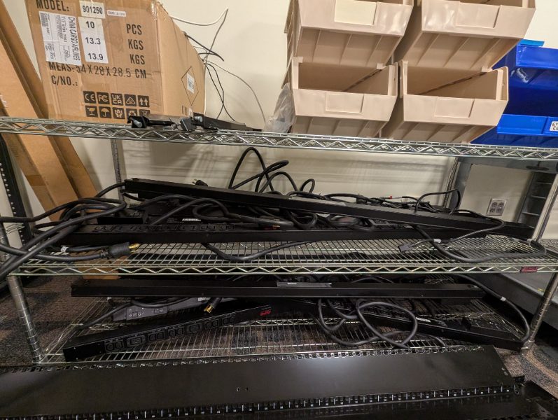 APC Power Strips 12EA — photo 1