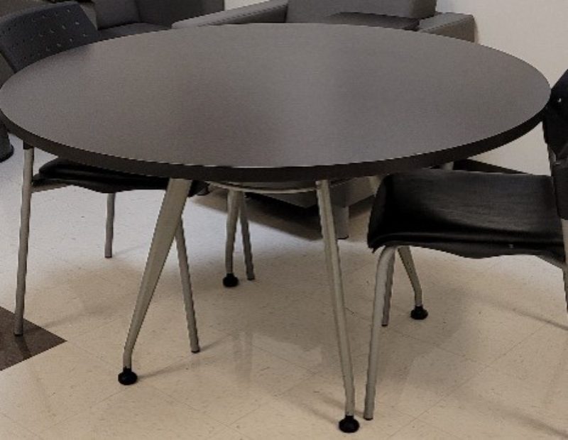 Furniture - Tables — photo 1