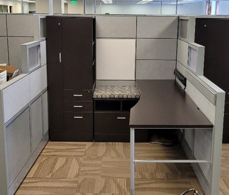 Office Cubicles, Qty 10 — photo 1