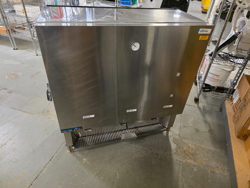 Silver King Beverage Cooler — photo 1
