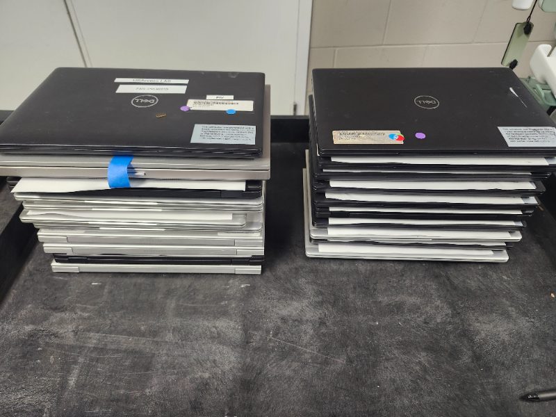 Assorted Laptops — photo 1