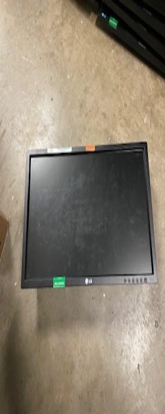 LG Monitors — photo 1