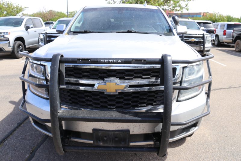 2019 Chevrolet Tahoe 4X4 SUV — photo 1