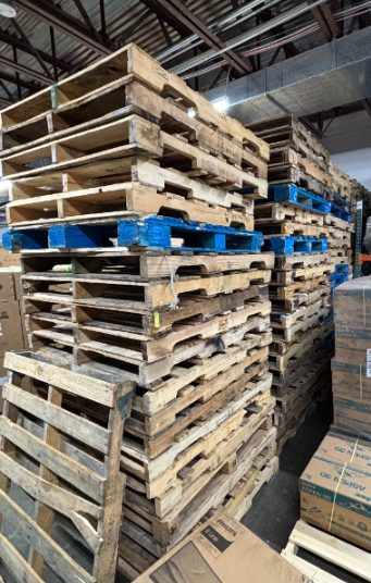 Wood Pallets 60EA — photo 1