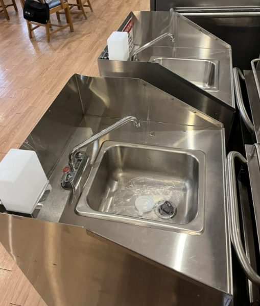 Portable Hand Sink Lot — photo 1