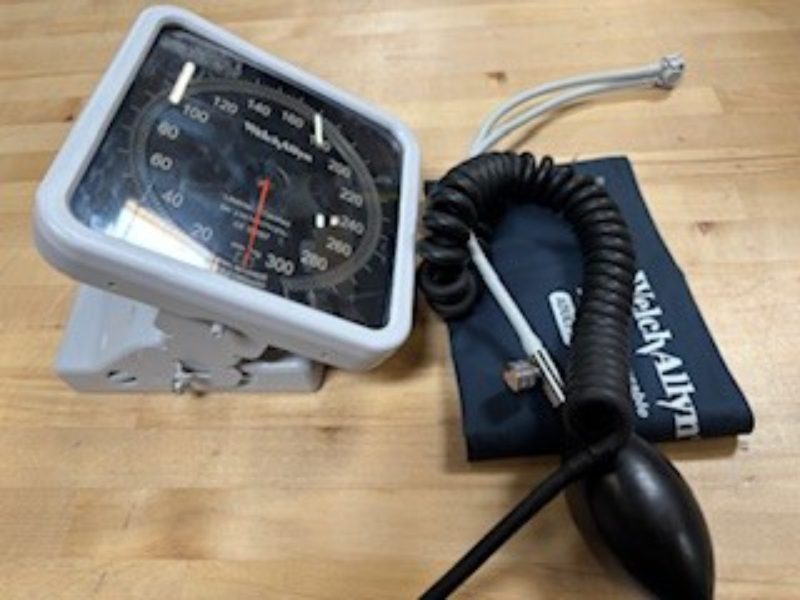Welch Allyn Sphygmomanometer Lot — photo 1