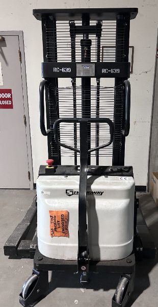Unitech Electric Pallet Stacker — photo 1