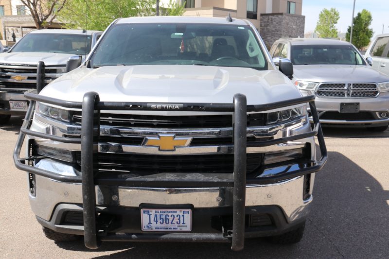 2021 Chevrolet Silverado 4X4 Truck — photo 1