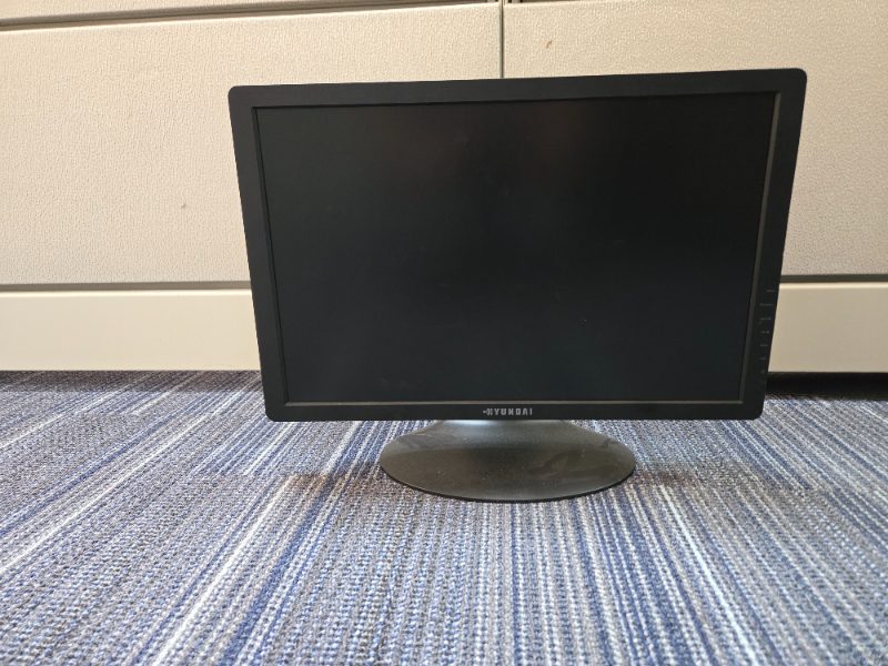 Computer Monitors, Qty 3 — photo 1