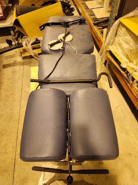 Chiropractic Table — photo 1