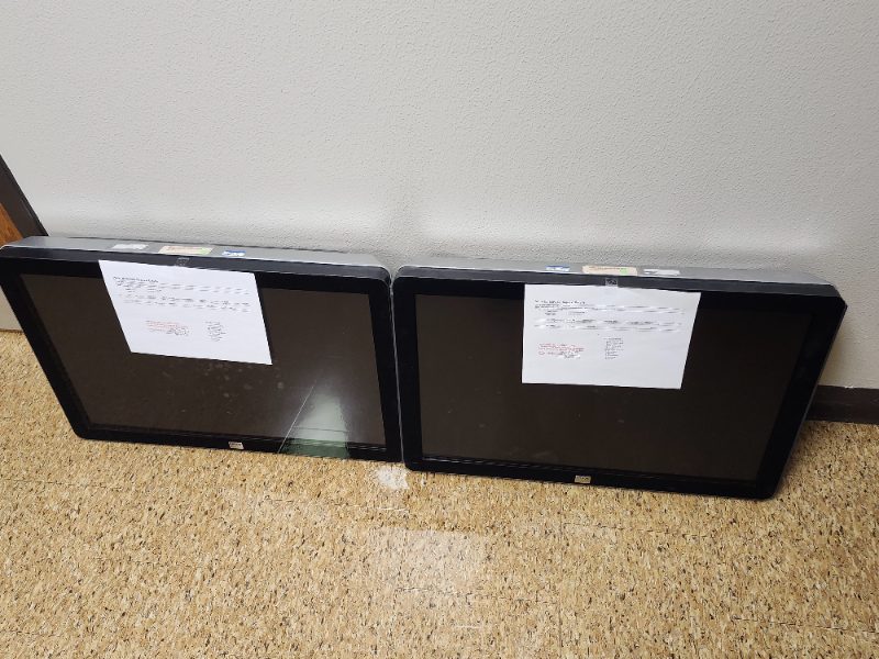 2 Barco MDNC-2221 Diagnostic Radiology Monitors - photo 1