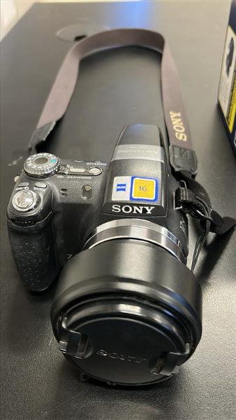 Sony Cybershot DSC-H5 Digital Camera - photo 1