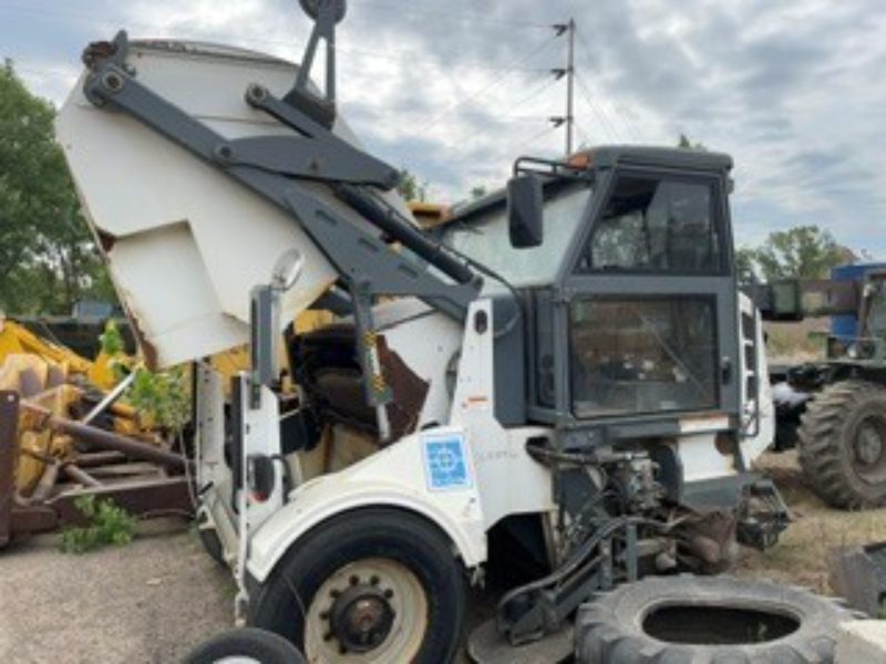 2008 Sweeper Truck - photo 1