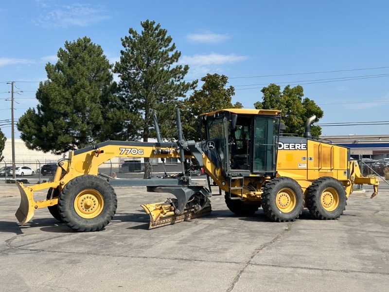 2013 John Deere Grader - photo 1