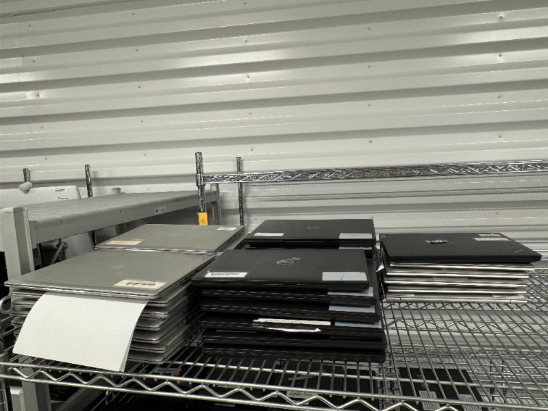 33 Scrap Laptops - photo 1