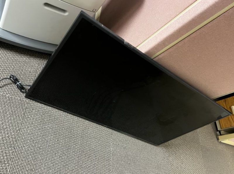 SAMSUNG 50 IN LED TV — photo 1