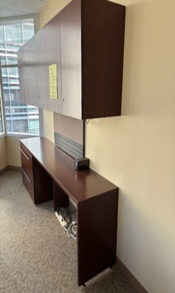 Table with outlet 60x30" (4 EA)