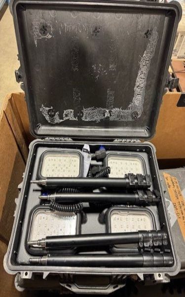 Portable Light Set in rolling Pelican Case (1 LOT) — photo 1