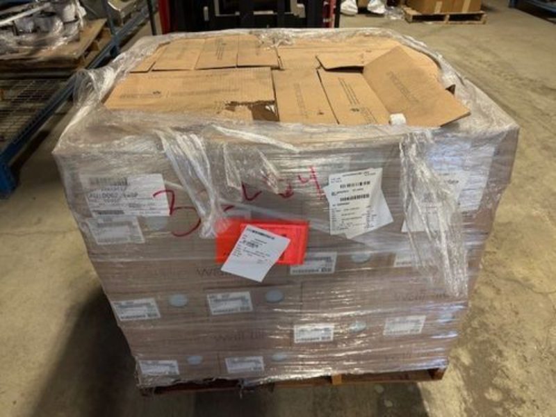 American Olean 4x4 Wall Tiles Glacier (1 LOT) — photo 1