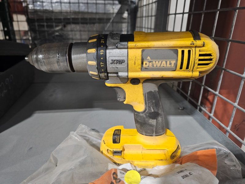 Dewalt Drill 18V Tool Only — photo 1