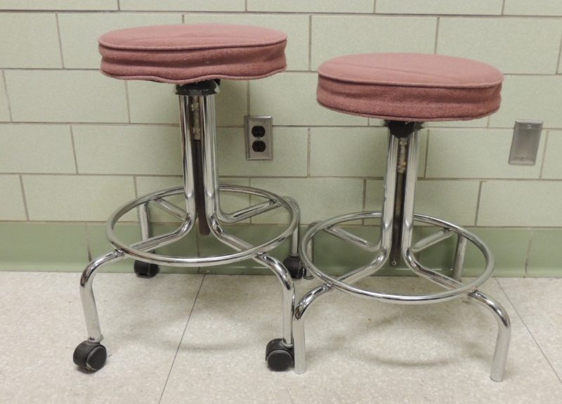 Stools — photo 1