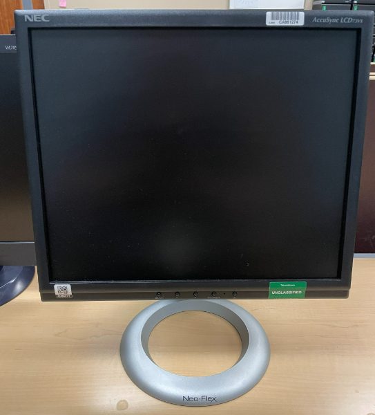 LCD Monitor — photo 1