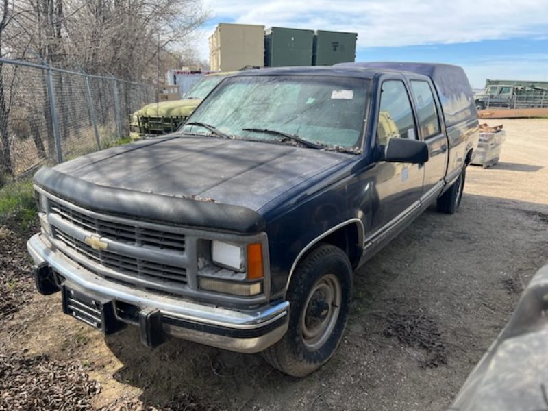 2000 Chevrolet GMT-400 — photo 1