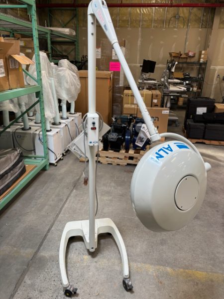 Prismatic Stabilizer 24 ALM Surgical Light — photo 1