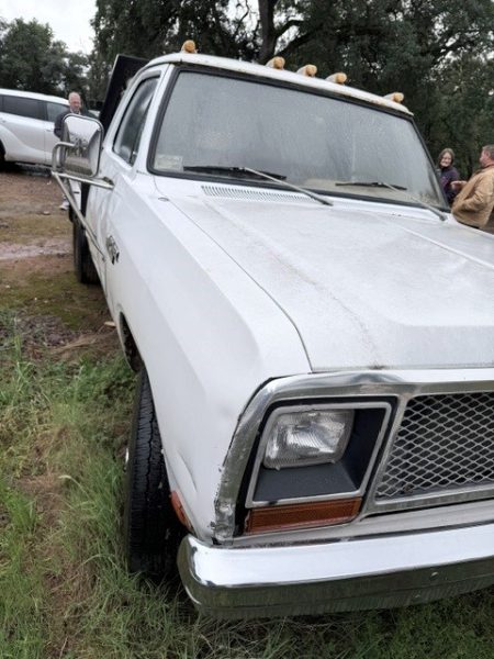 1985 Dodge D250 (Flatbed) — photo 1