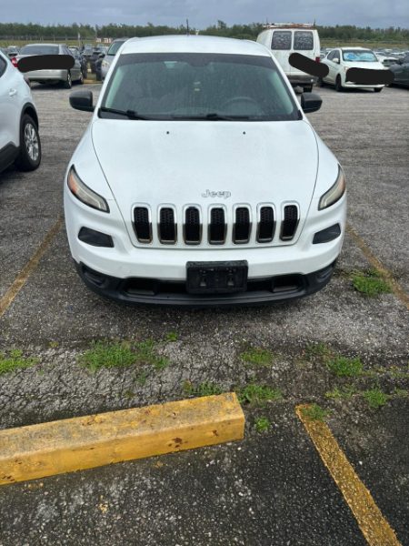 2015 Jeep Cherokee Sport — photo 1